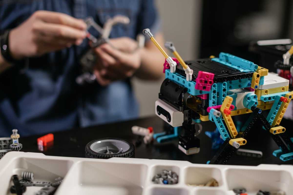 A toy is assembled from dozens of Lego bricks.